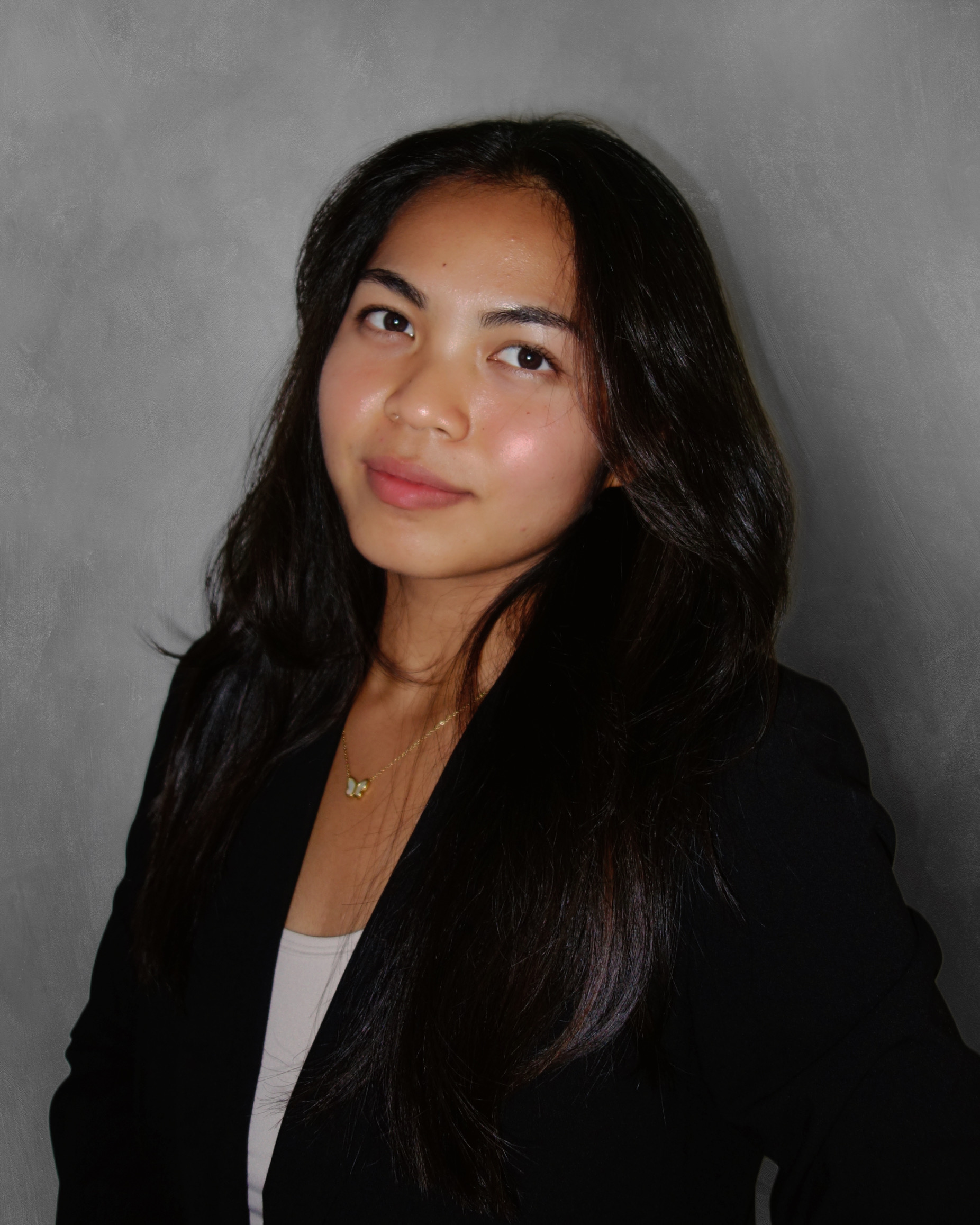 Professional headshot of Bella Illingworth